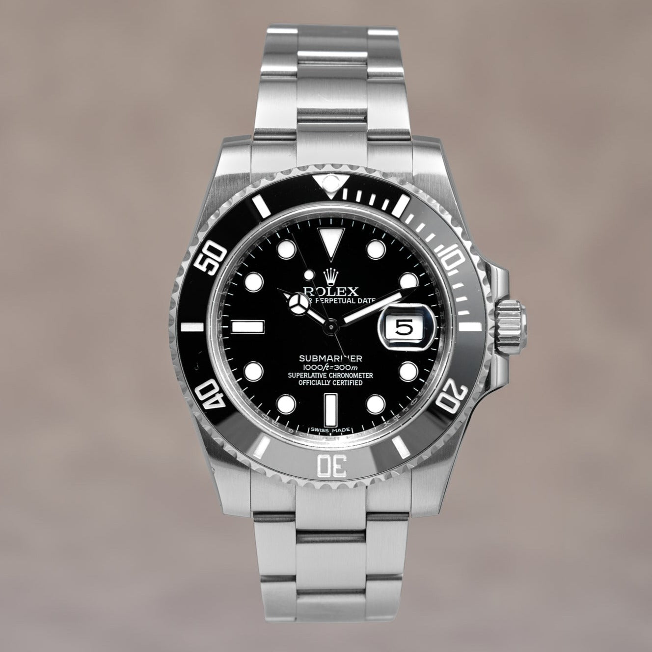 SOLD Rolex Submariner Date 40 Black 40mm 11661040 2017