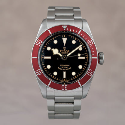 Tudor Black Bay 41  Burgundy Red 41mm 79220R  2015